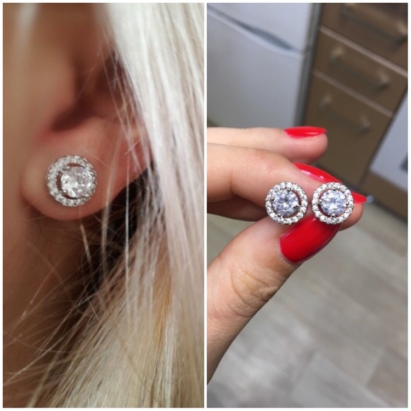 Cubic Zirconia Stud Earrings - Picture 3 of 8